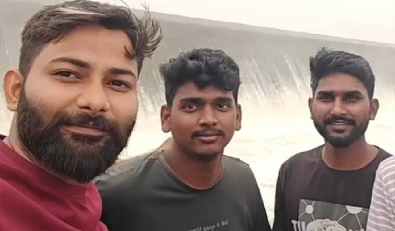 Three drowned in Haldi Vagu in Siddipet