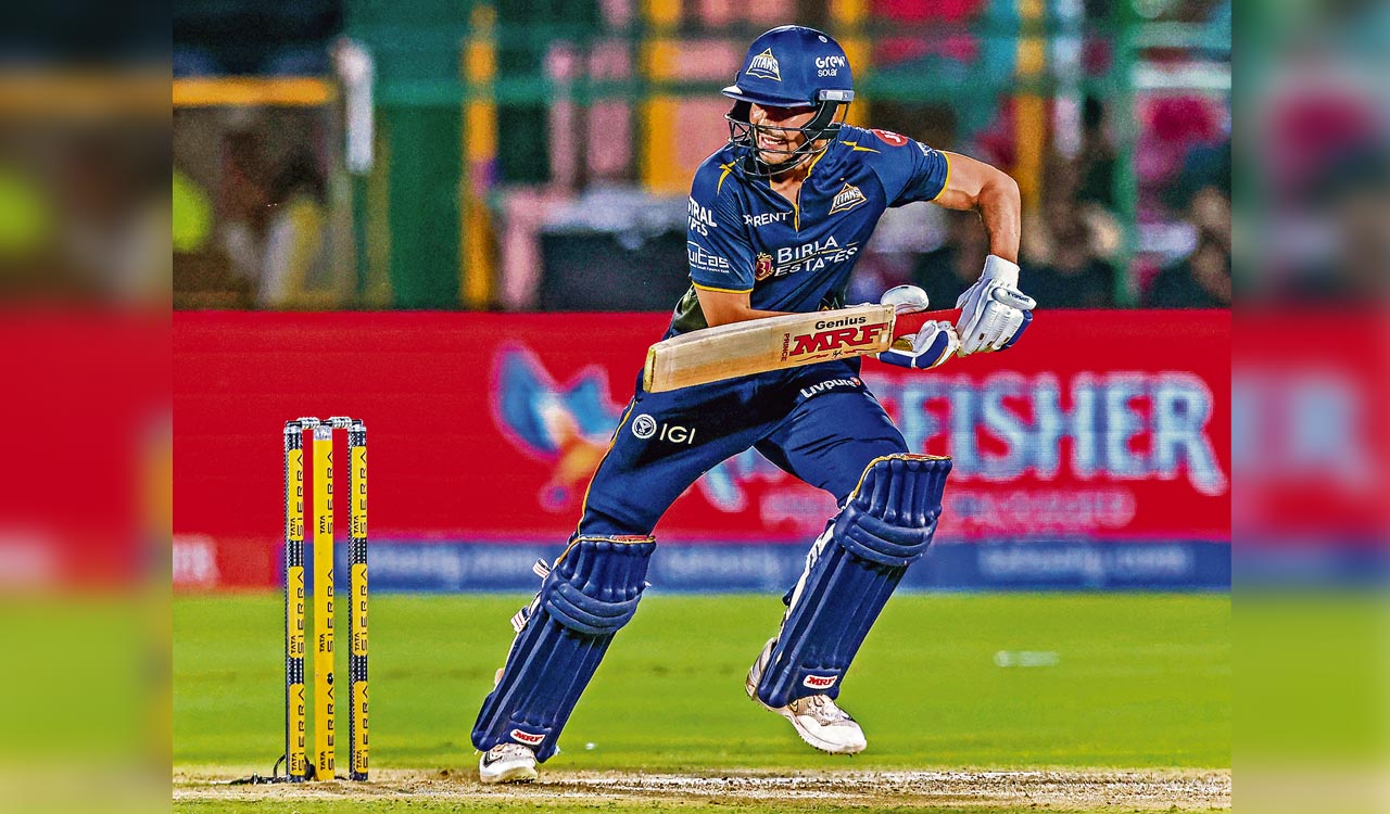 Gujarat Titans crush Rajasthan Royals, tighten playoff race grip