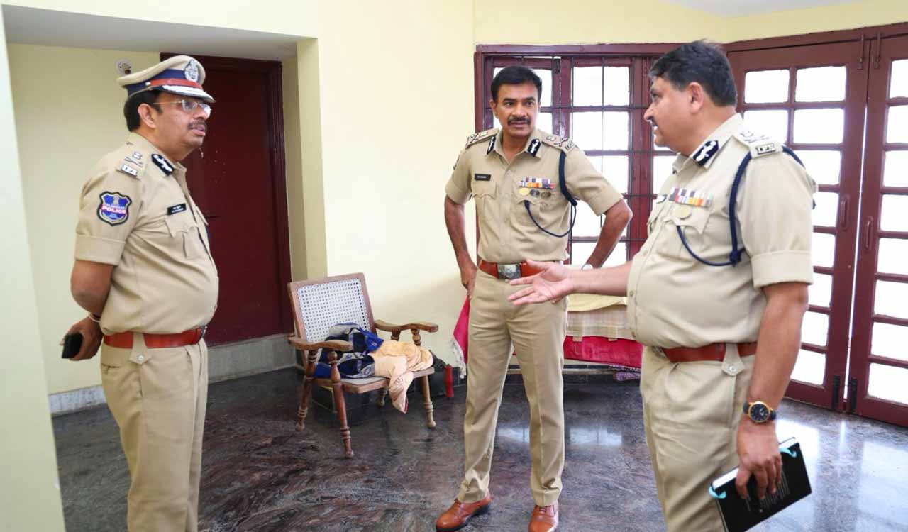 IPS officer Vinay Ranjan’s wife murder case: Hyderabad Police trace suspects to Pune