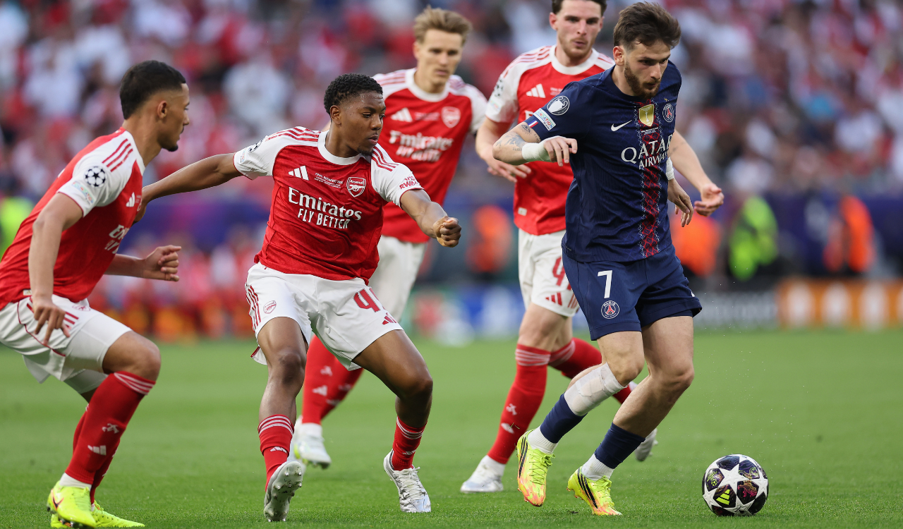 PSG celebrate consecutive Champions League titles after Arsenal collapse