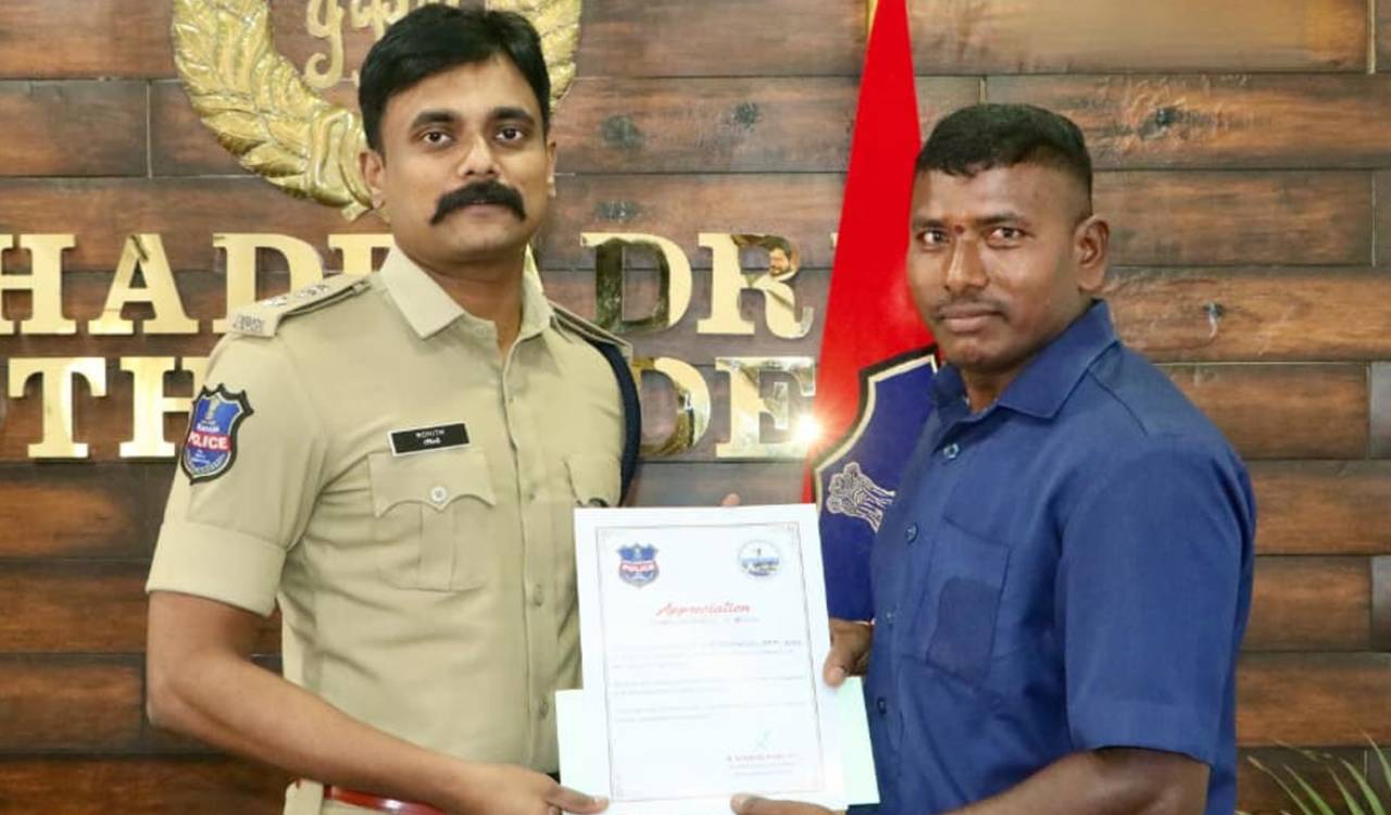 SP Rohith Raju lauds bomb squad for neutralising Maoist IEDs