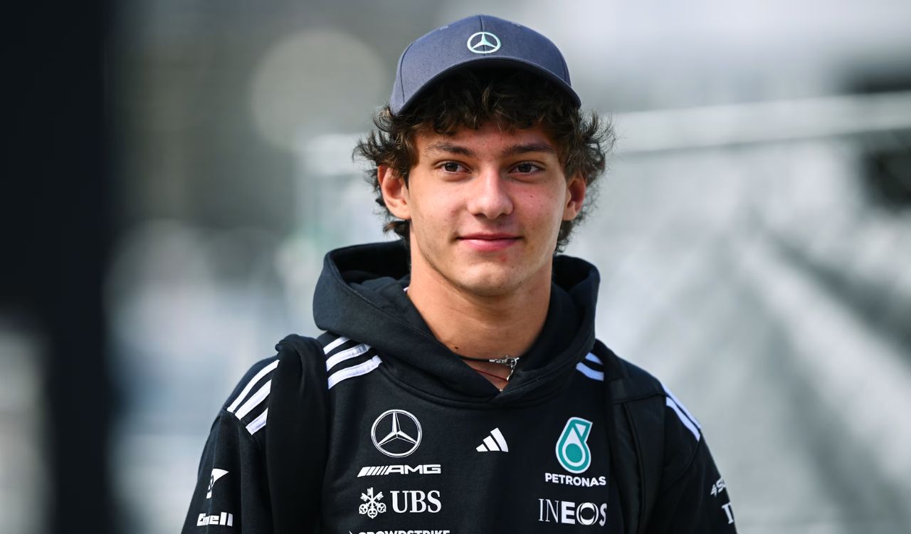 Kimi Antonelli storms to Miami Grand Prix pole as Mercedes rebounds after sprint race stumble