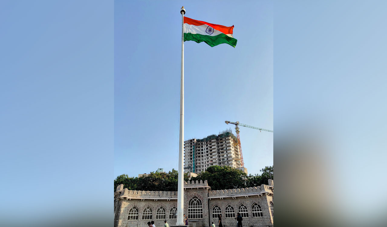 National flag re-hoisted at Hyderabad’s MJ Market after month-long absence