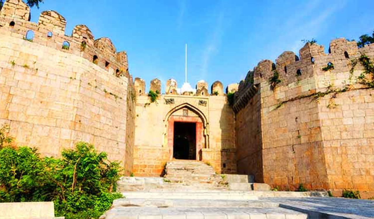 Medak fort set for Rs 10 crore facelift to boost tourism