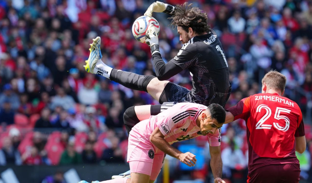 Lionel Messi has 3 goal contributions to become fastest to 100 as Inter Miami tops Toronto 4-2