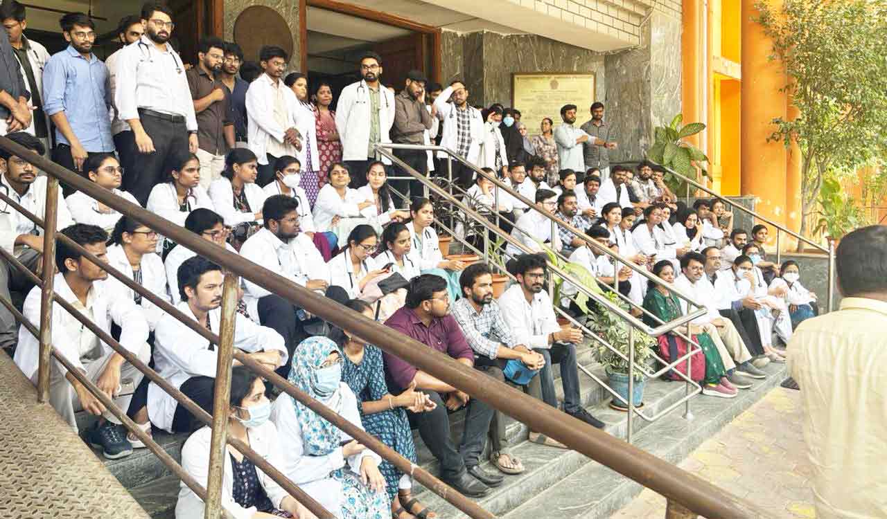 Hyderabad: Attack on PG doctors triggers protests at Gandhi Hospital