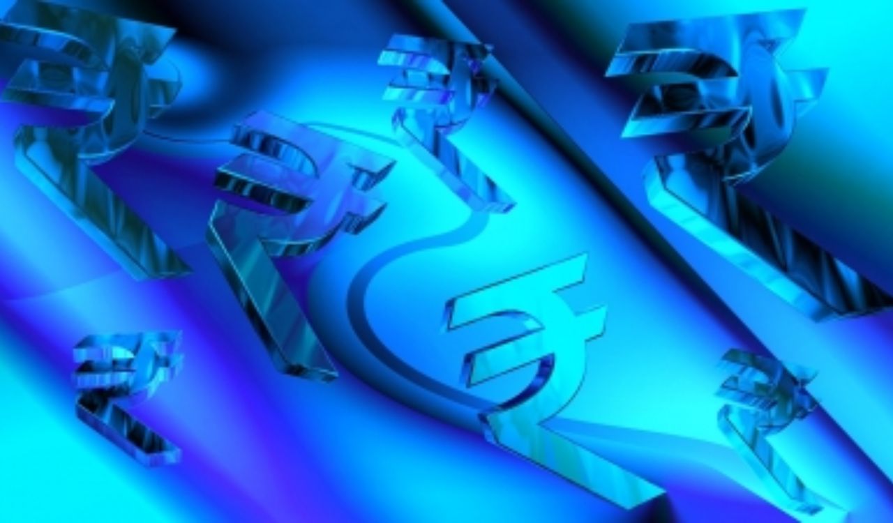 Rupee trades lower amid elevated crude prices