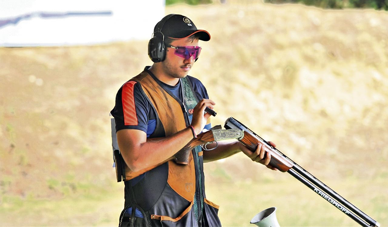 Shapath Bharadwaj shines on opening day of ISSF World Cup Shotgun