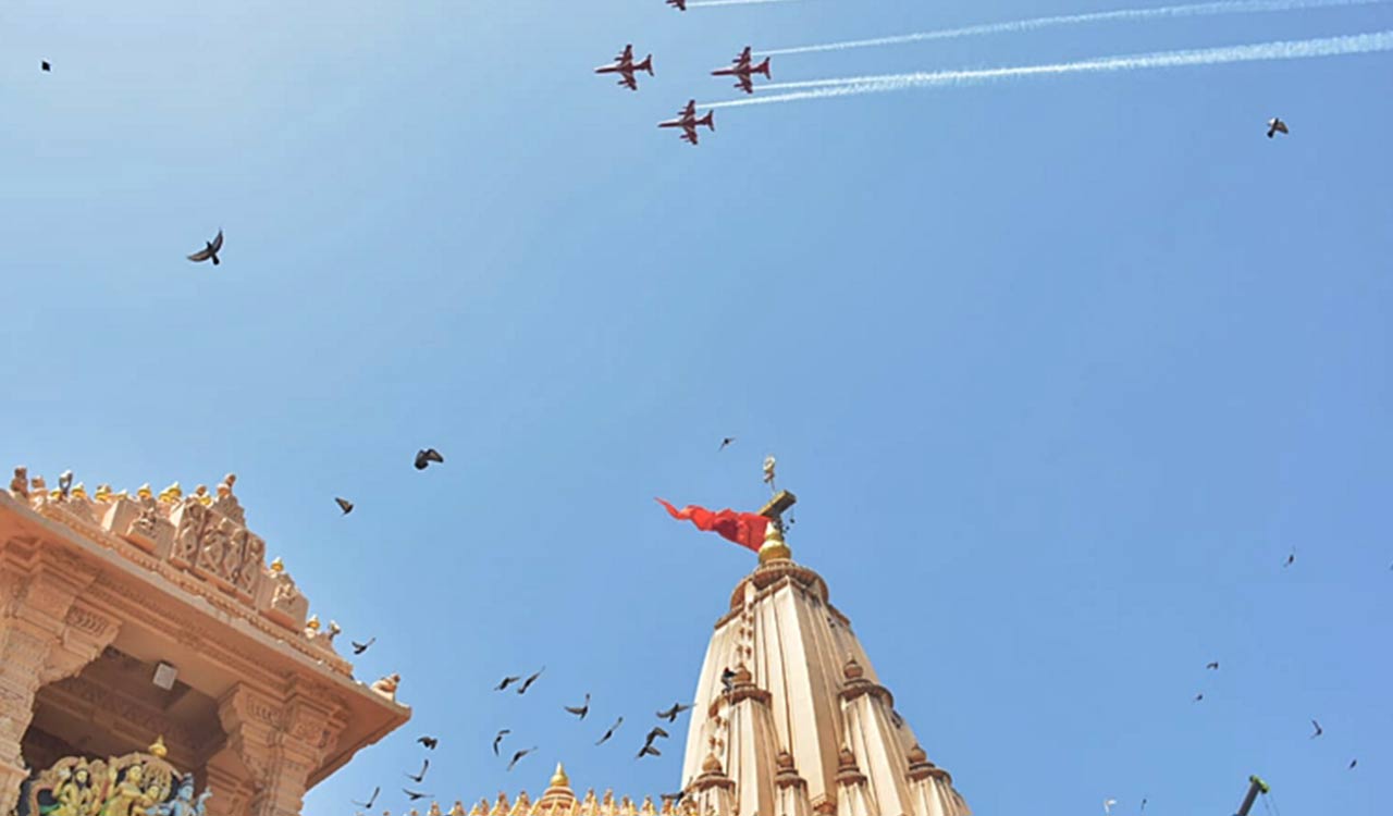 ‘Somnath Amrutparv-2026’ showcases exhibition, air show as PM Modi visits Somnath Temple
