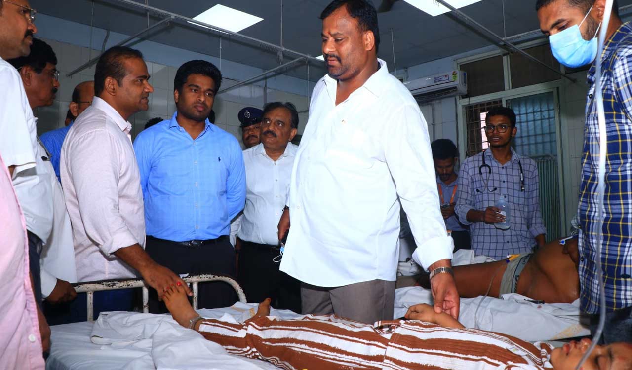 Three killed, seven injured as APSRTC bus crashes into stationary lorry near Visakhapatnam