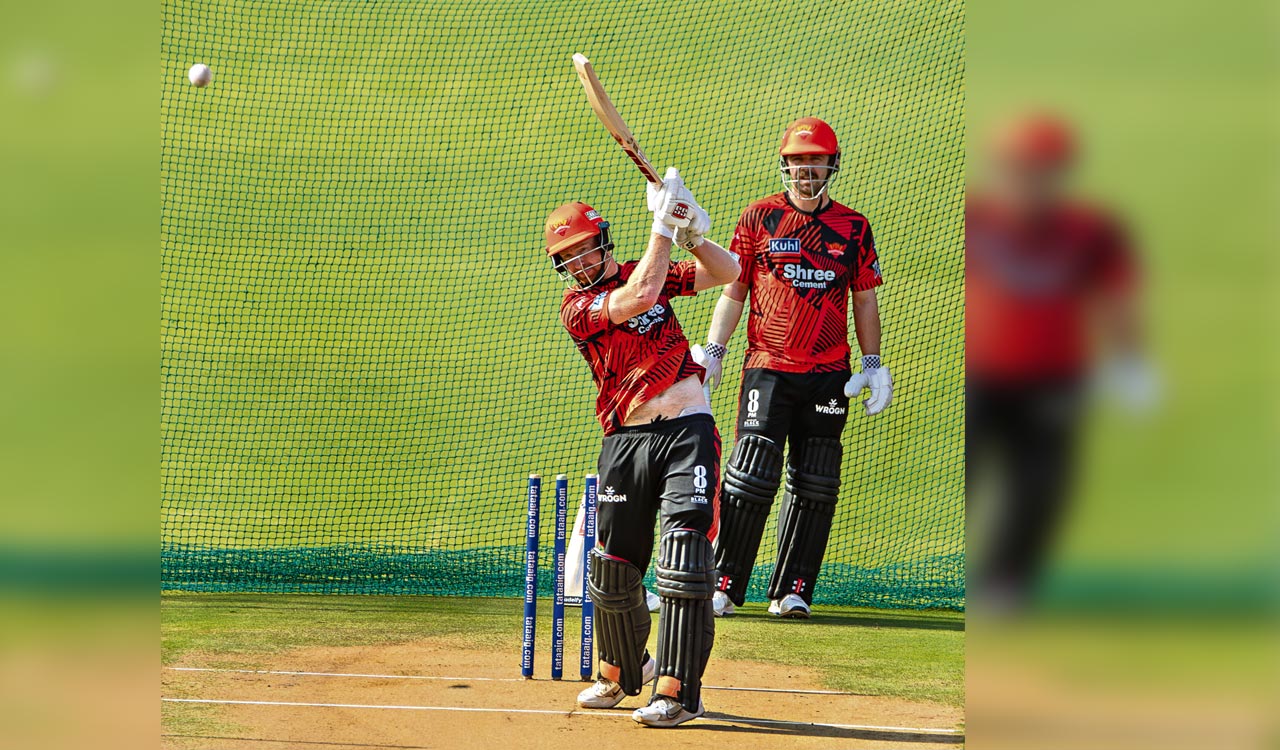 Sunrisers Hyderabad aim for playoff spot against Kolkata Knight Riders