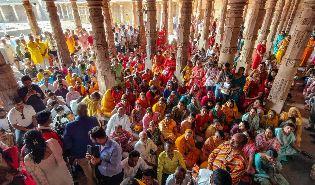 Muslims offer namaz at home in protest over Bhojshala ruling