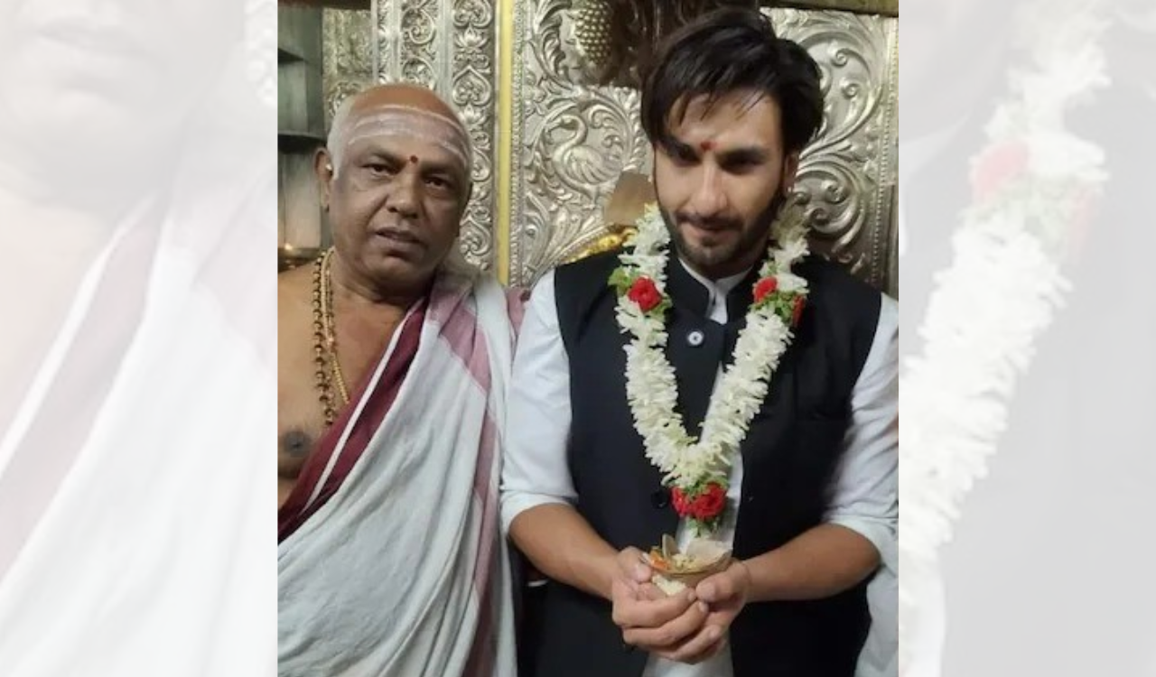 Ranveer Singh visits Chamundeshwari Temple over Kantara mimicry row