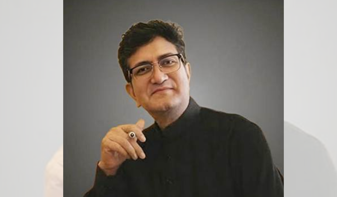Prasoon Joshi appointed chairman of Prasar Bharati