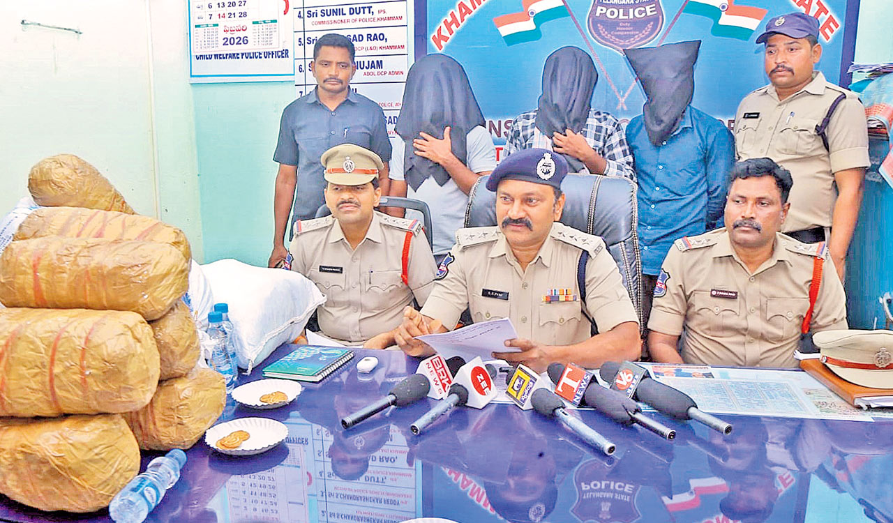 Wyra police seize 128 kg of ganja worth Rs 64 lakh, arrests three