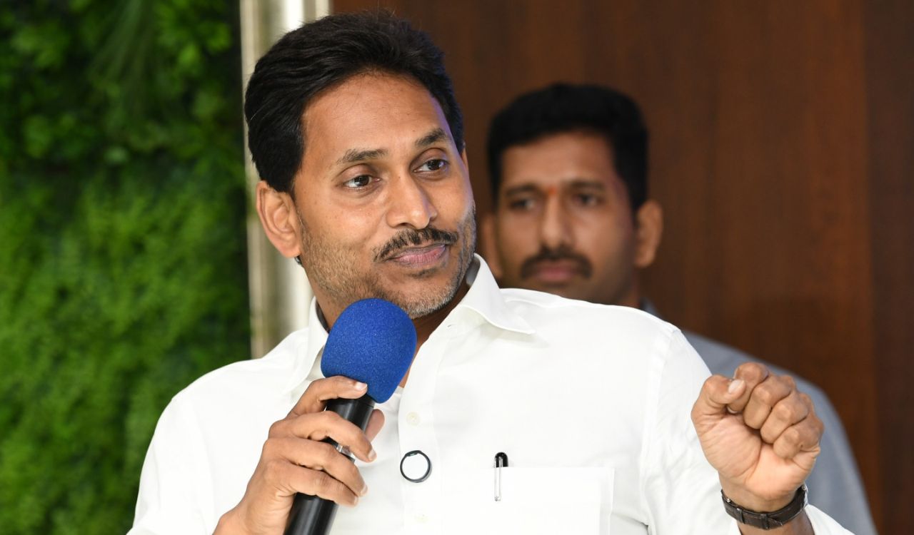 Jagan blames SIR for defeat of Mamata Banerjee, Stalin