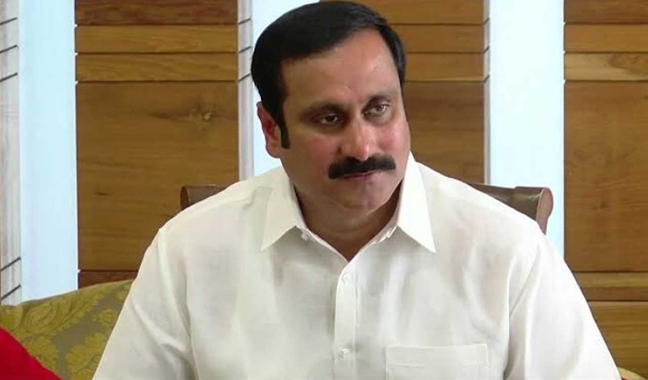 Anbumani asks PM Modi to ban the sale of cigarettes for those born after 2009