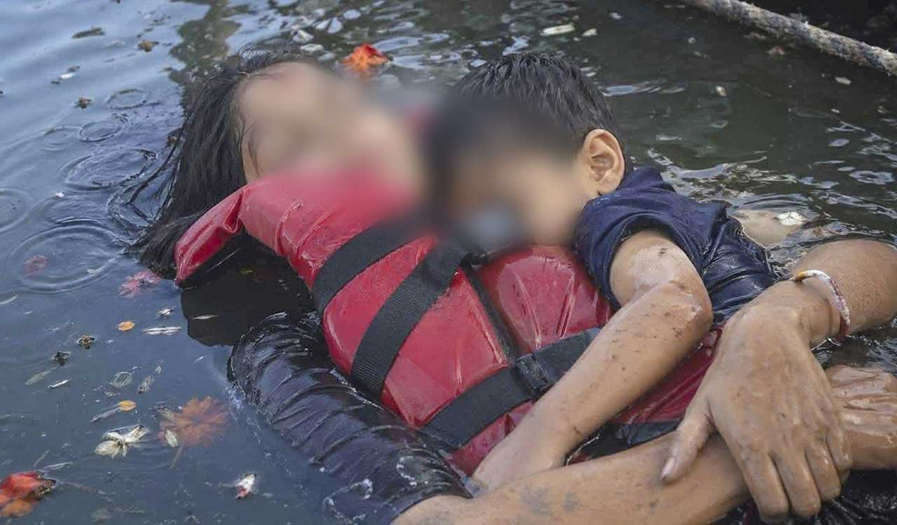 Divers recover woman clutching child from sunken cruise boat in Bargi Dam