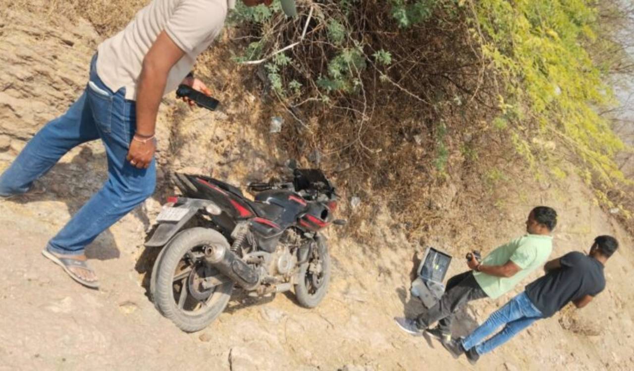 Bike linked to PMJ jewellery dacoity found in Dharmapuri