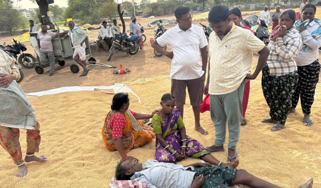 Two farmers die amid delays at paddy procurement centres in Telangana