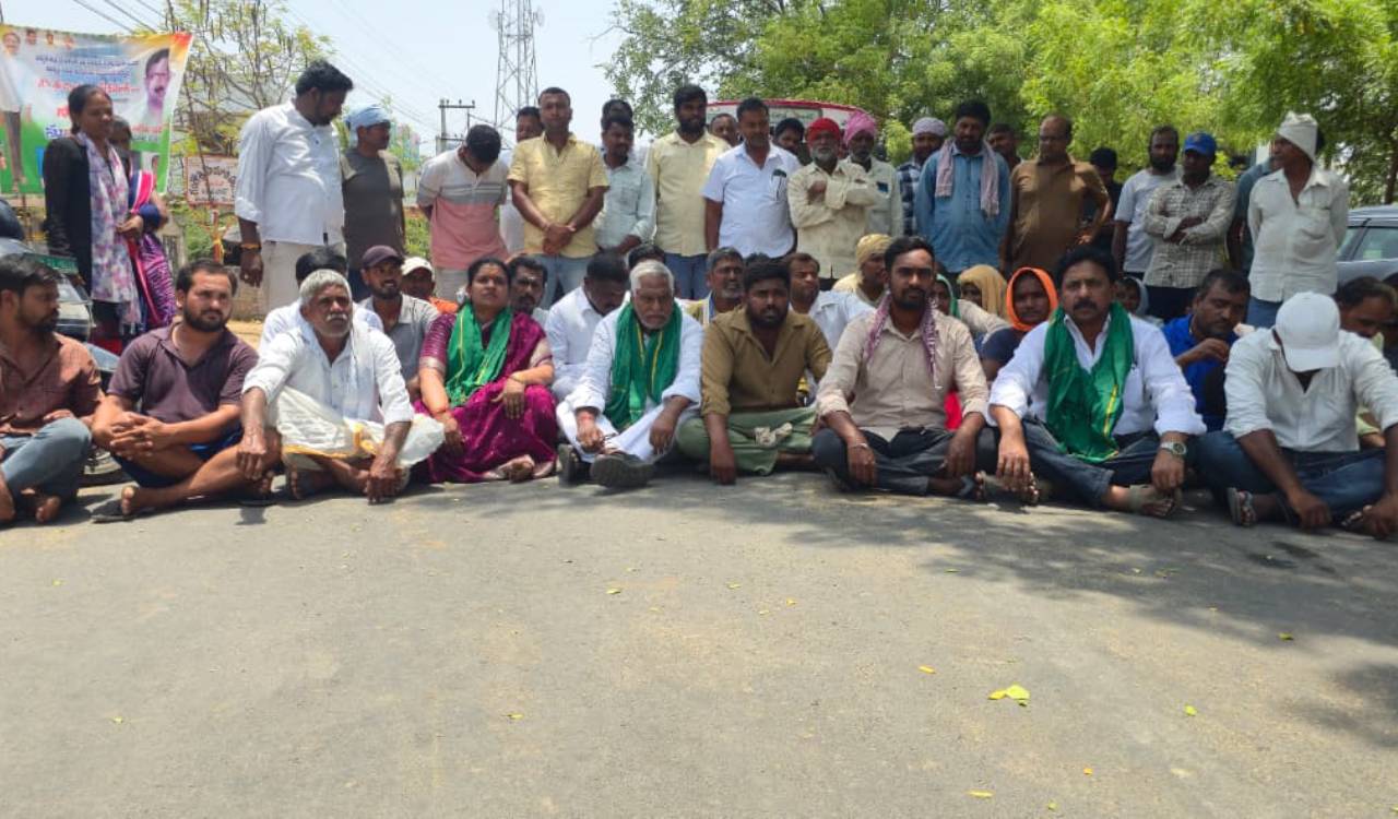 Farmers facing troubles to sell crops: Jeevan Reddy