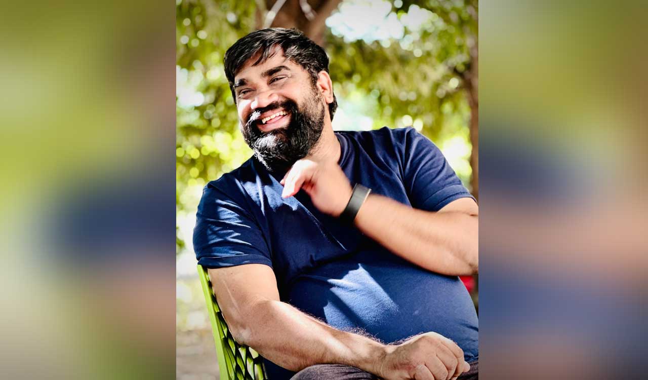 Kothagudem’s lad Raj Thalluri makes directorial debut with Venkat starrer ‘Harudu’