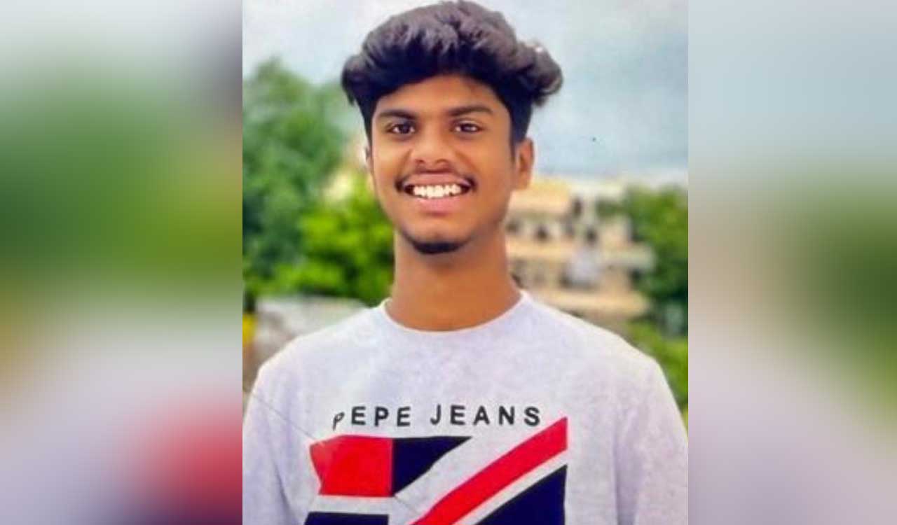 Engineering student stabbed to death in Hyderabad over alleged love affair