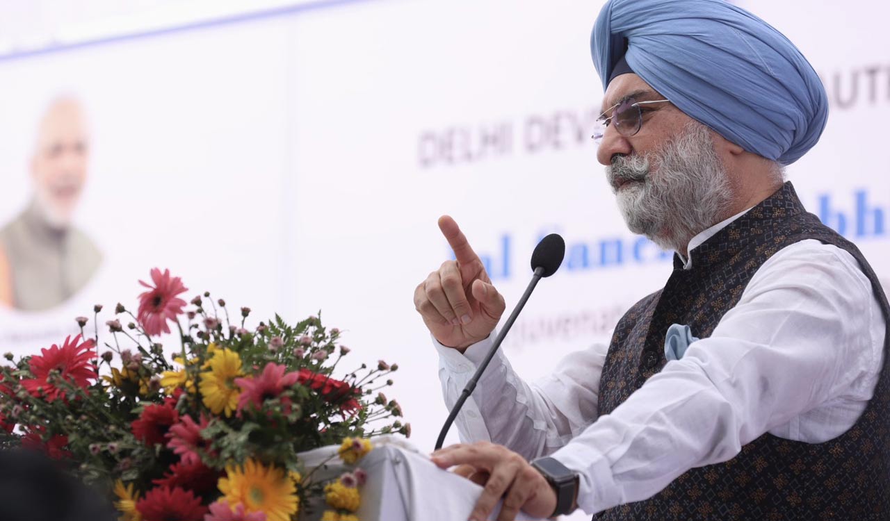 Delhi L-G launches DDA campaign to revive 101 water bodies