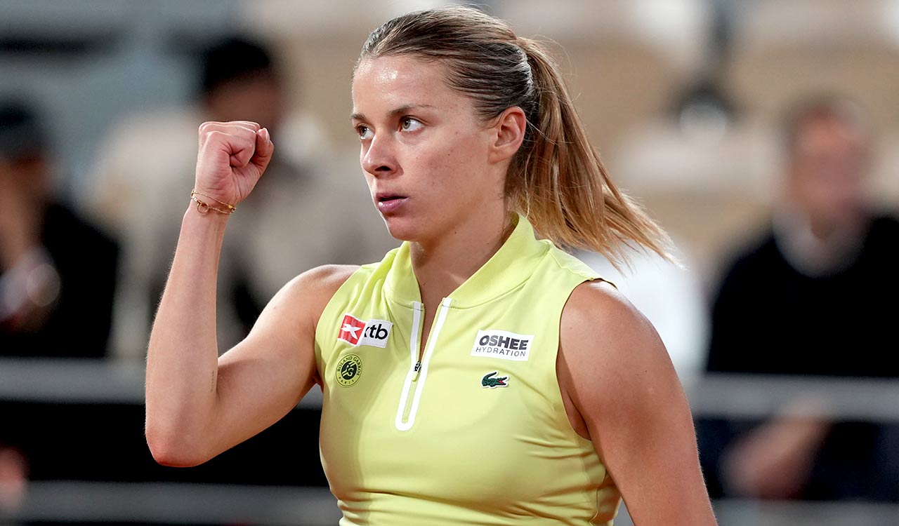 Polish qualifier Maja Chwalinska creates history, reaches French Open final