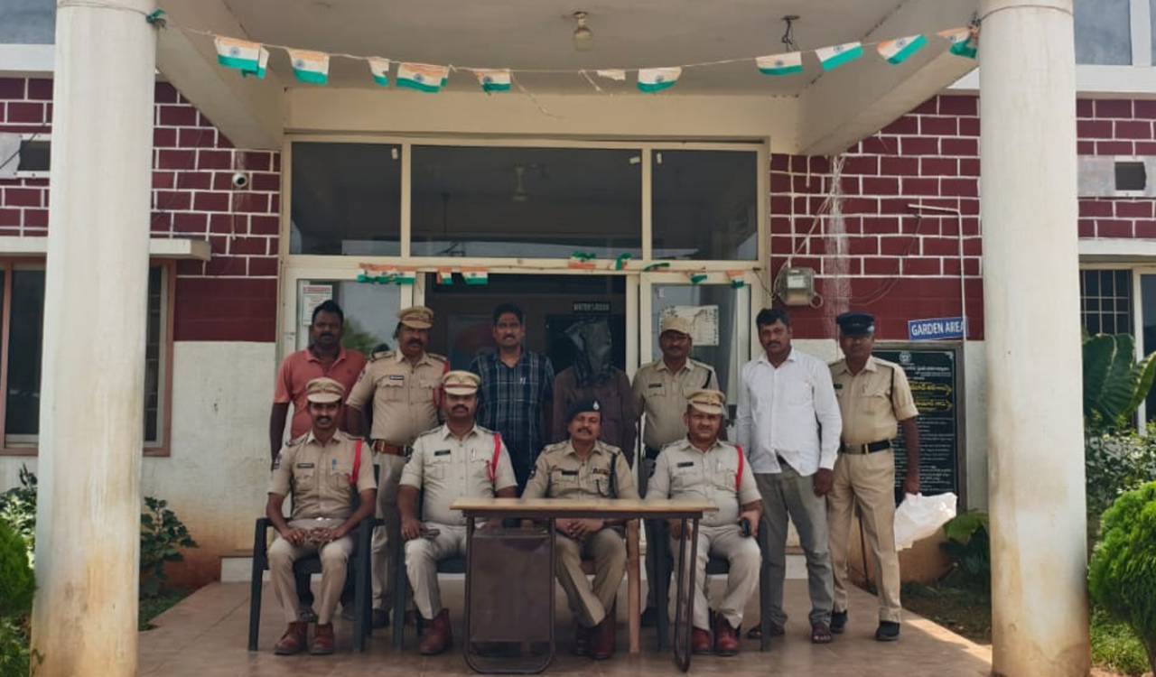 NTPC, Ramagundam ex-AE caught by Khammam police for fraudulent activities