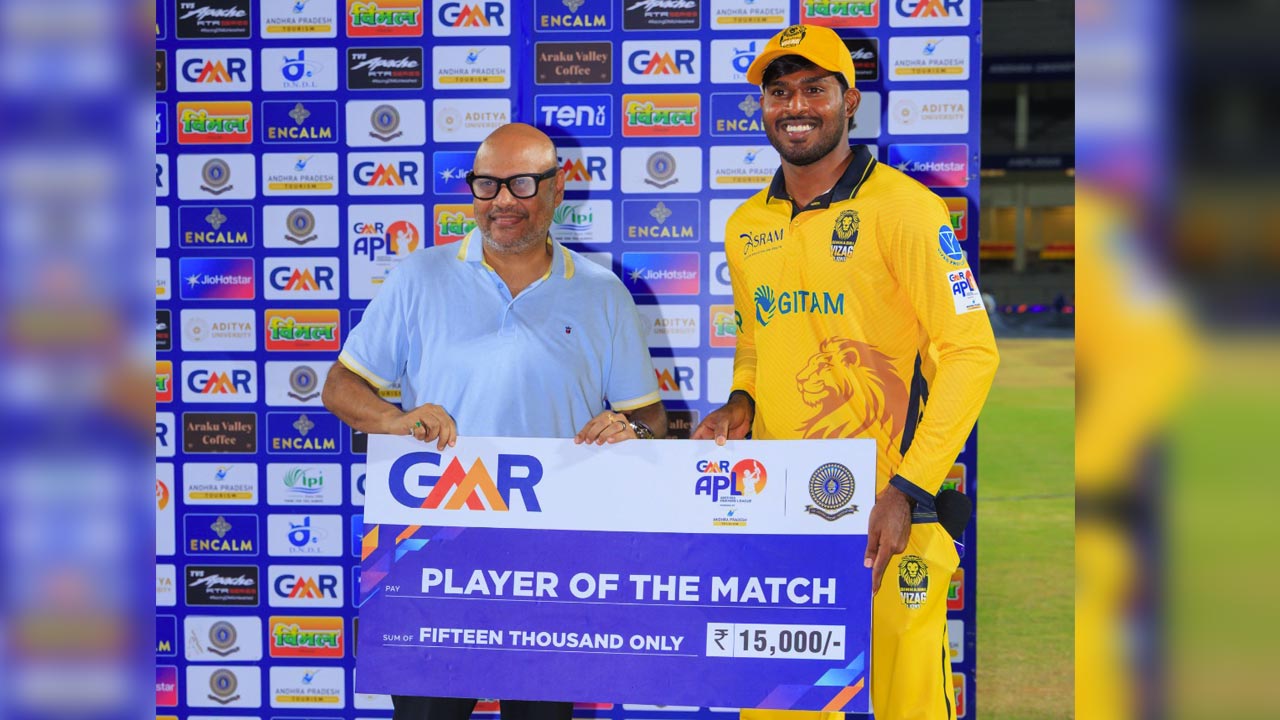 Himakar’s blazing century powers Vizag Lions to commanding victory
