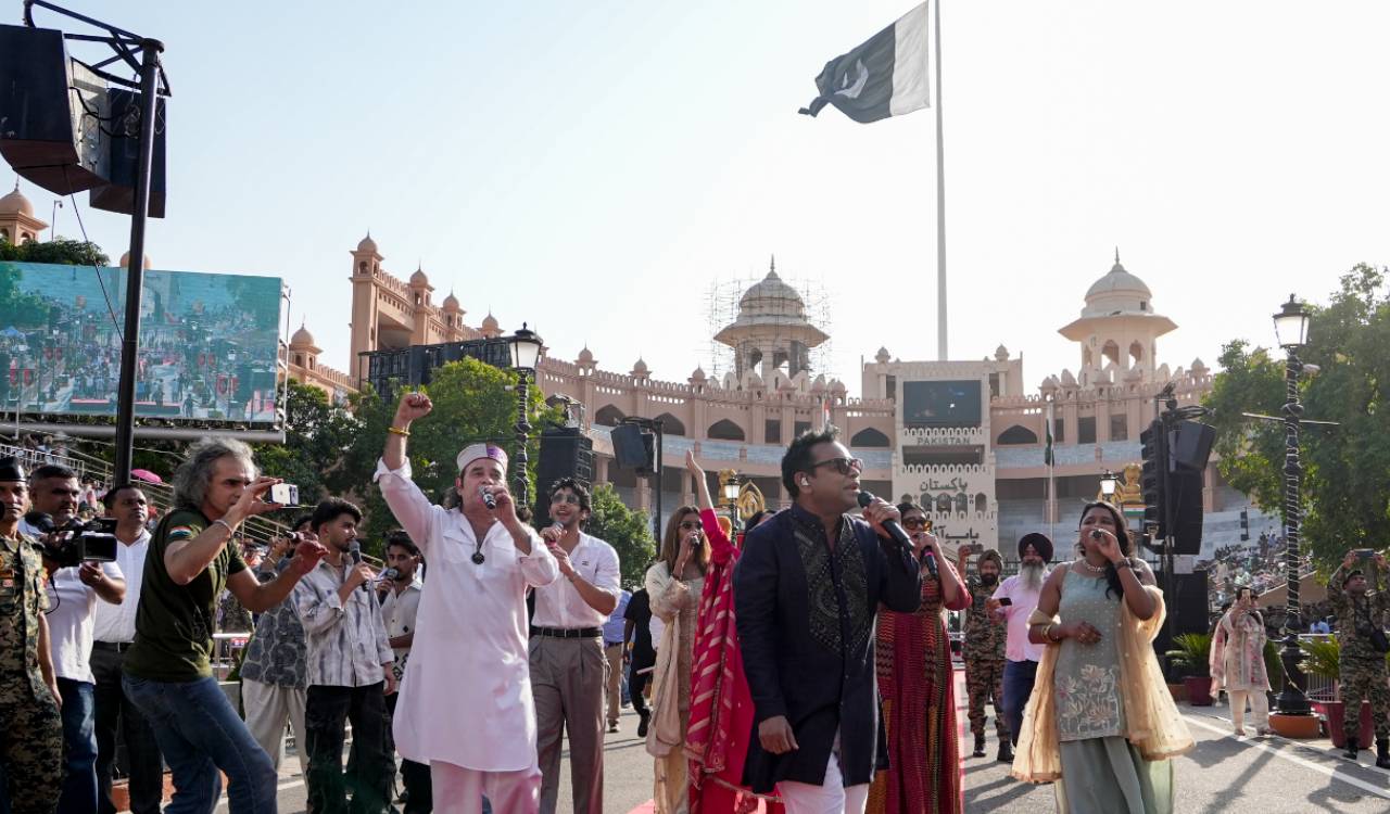 Attari border concert: AR Rahman pays musical tribute to Bravehearts at Beating Retreat