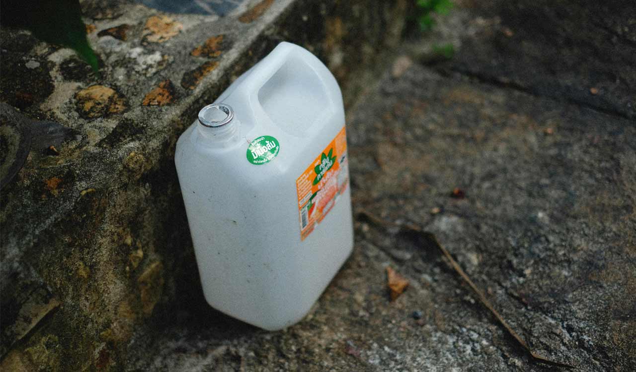 Despite ban, herbicide still sold illegally in Karimnagar; farmers source herbicide from neighbouring states