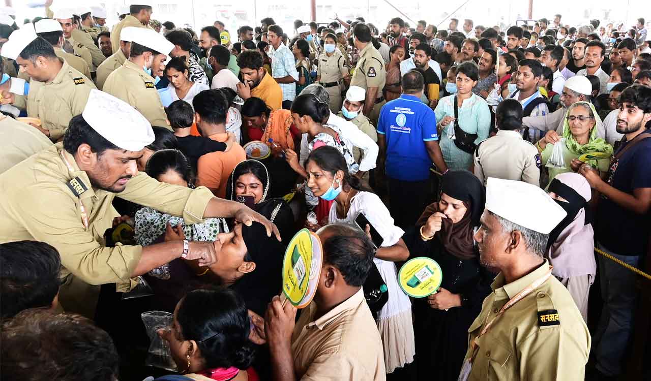 Hyderabad Police deploy 1,000 personnel for fish prasadam event