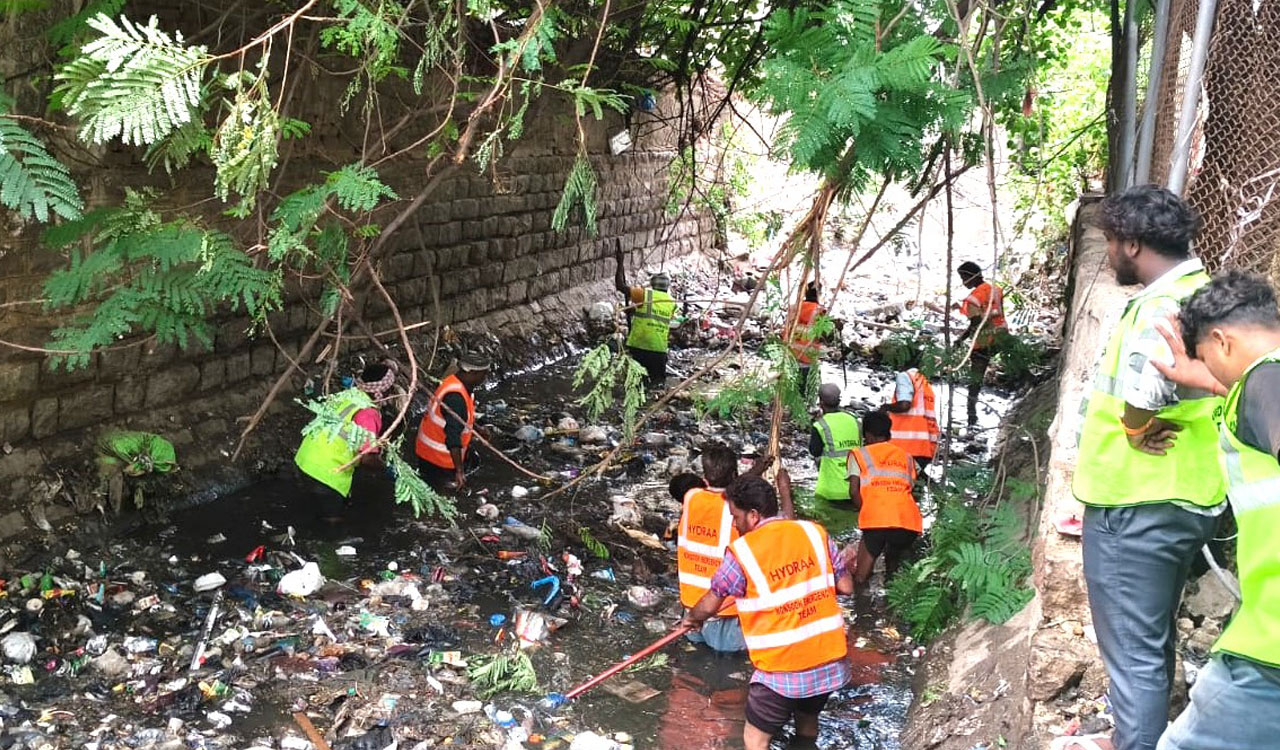 Hydraa clears clogged stormwater drains across Hyderabad ahead of monsoon