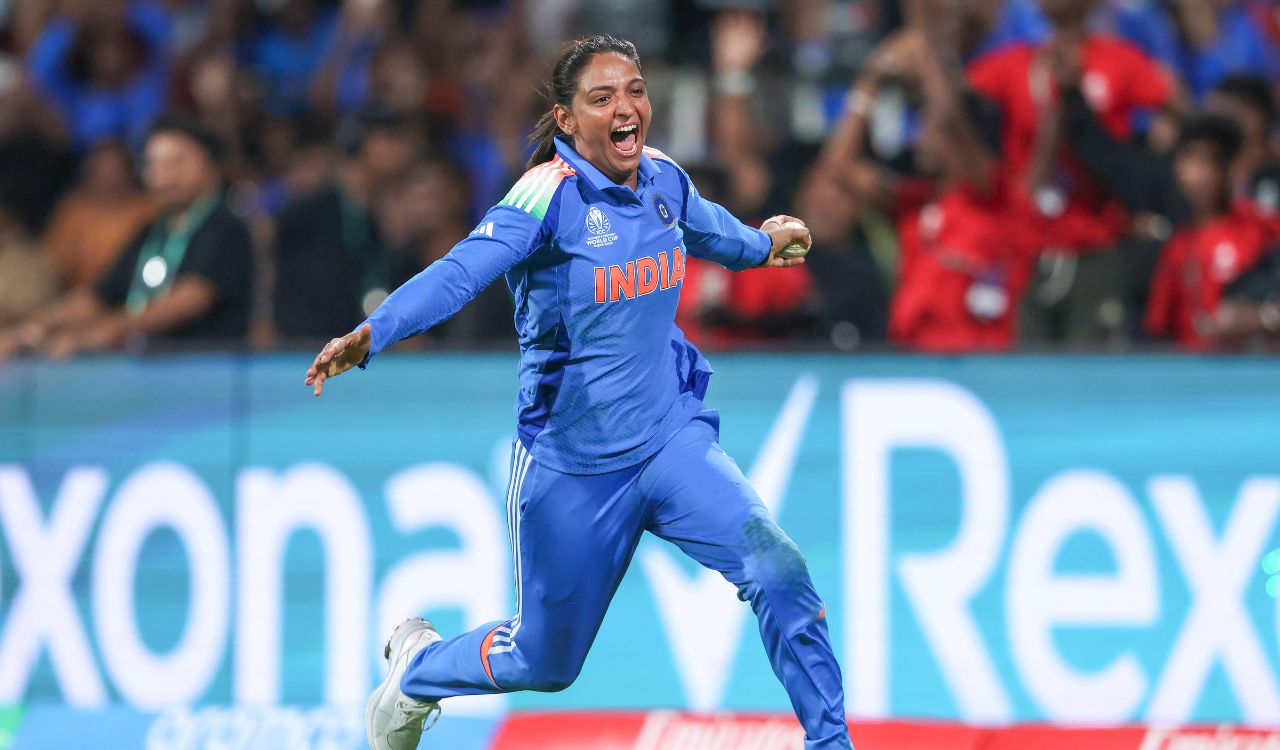 Women’s T20 WC: Lucky to have Harmanpreet around, she will put her best foot forward, says Muzumdar