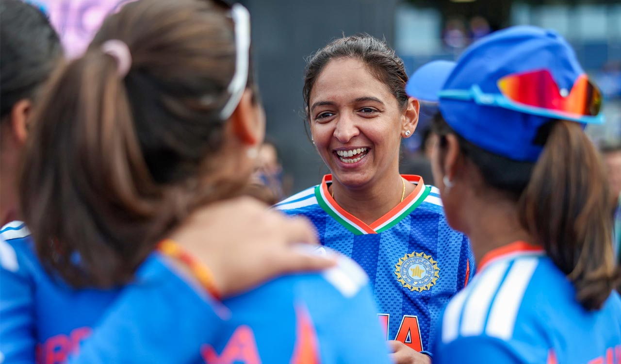 Harmanpreet a role model for cricketers globally, says Salvi ahead of 200th T20I