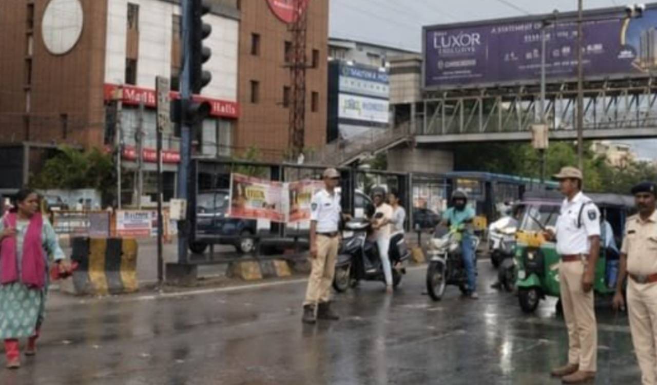 Heavy rains lash Hyderabad for second consecutive day, ERTs deployed