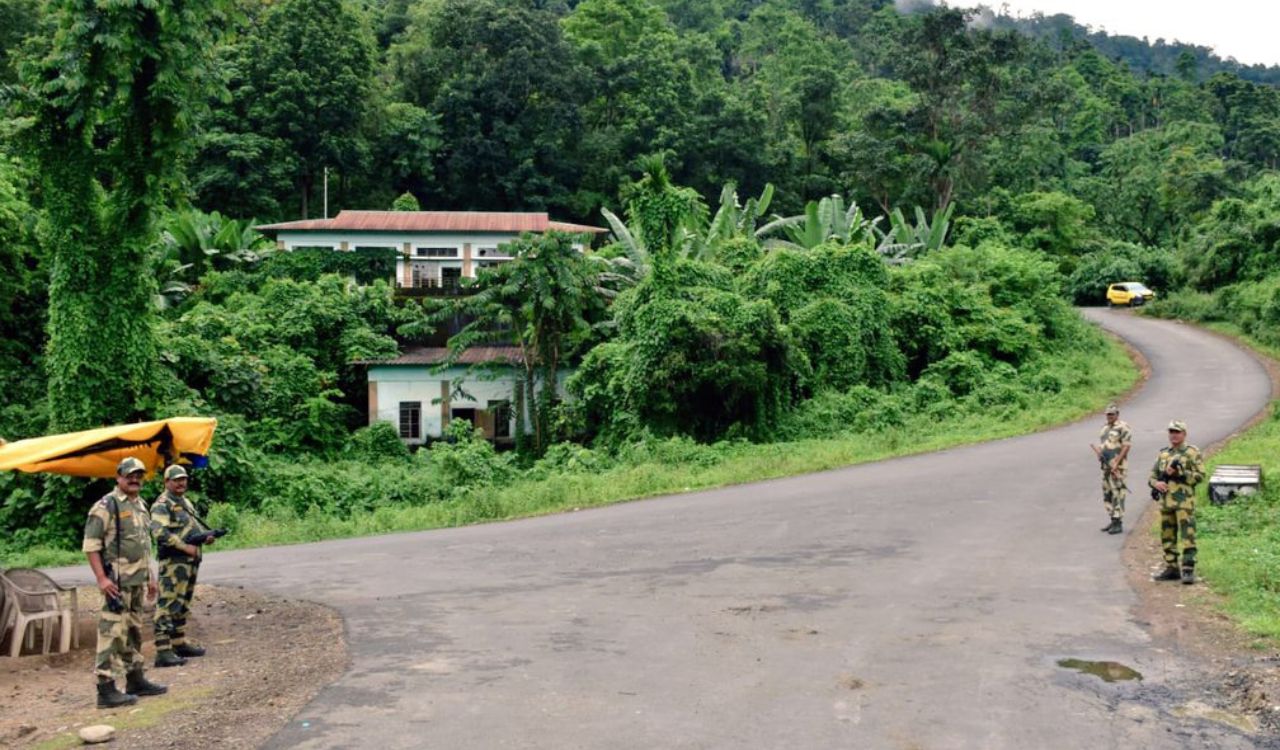 Meghalaya village protests India-Bangladesh border fence alignment, fears isolation