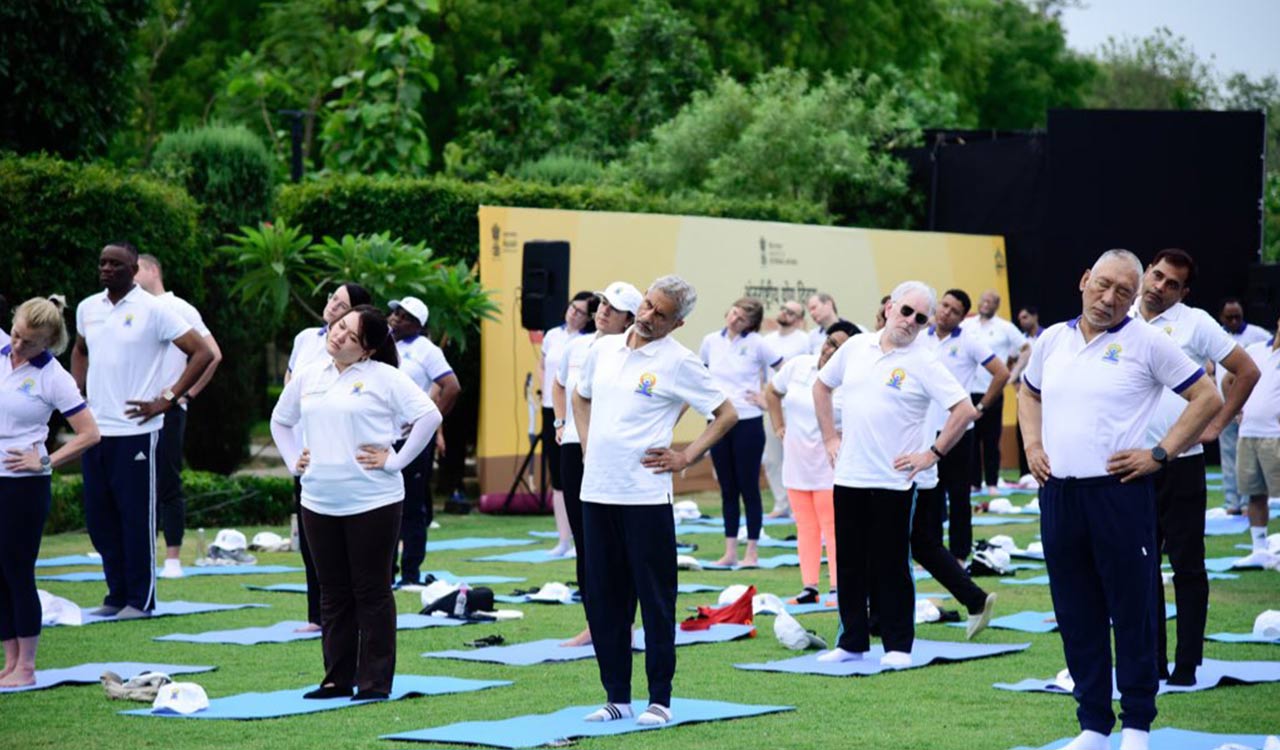 EAM Jaishankar joins Diplomatic Corps in New Delhi to mark International Day of Yoga