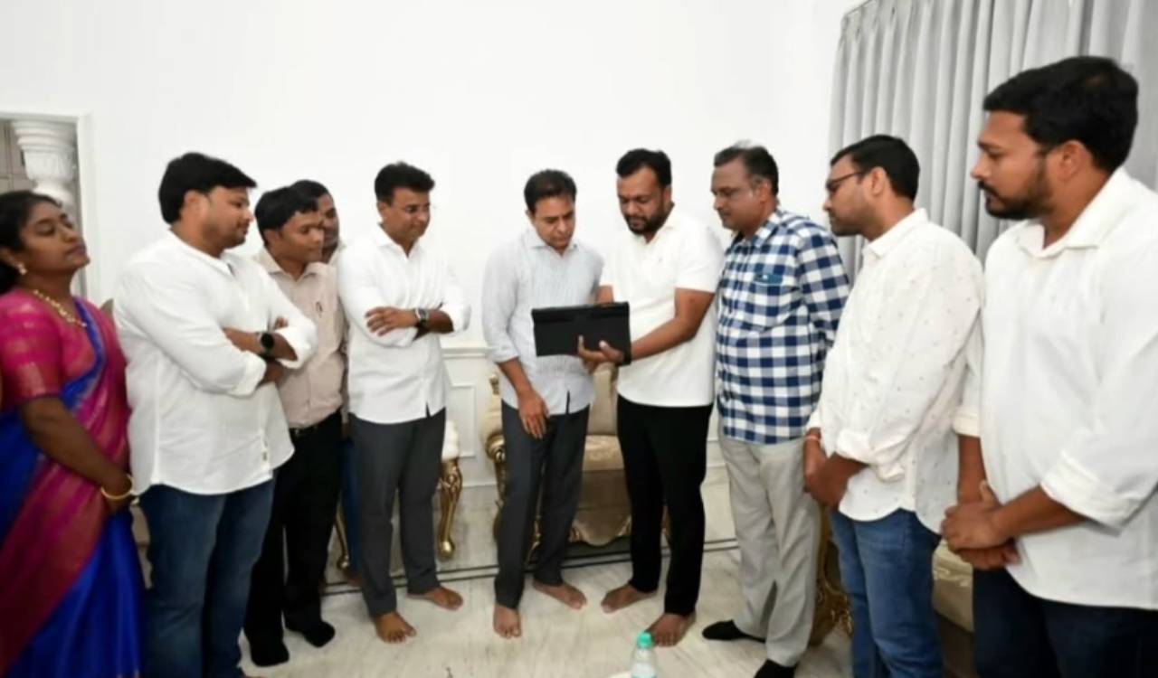 Kompally residents raise civic issues with KTR, seek support