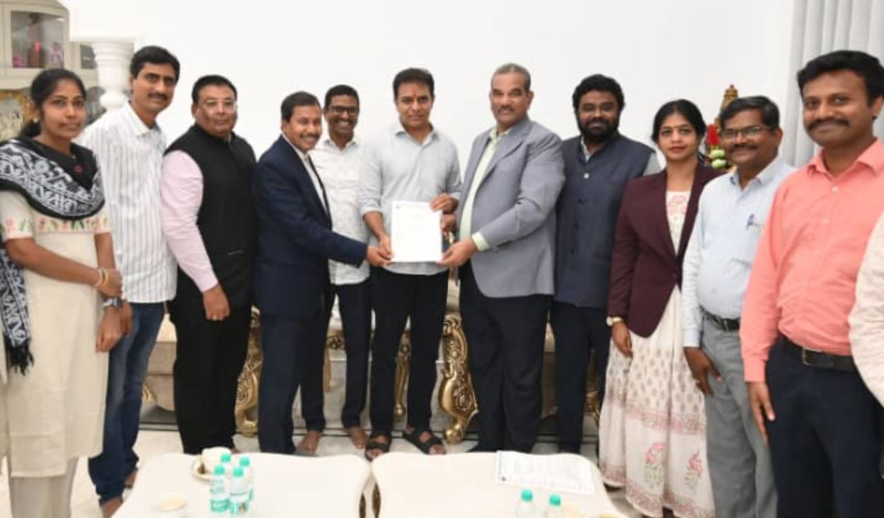 Telangana HC lawyers meet KTR, seek local representation in Judges’ appointments