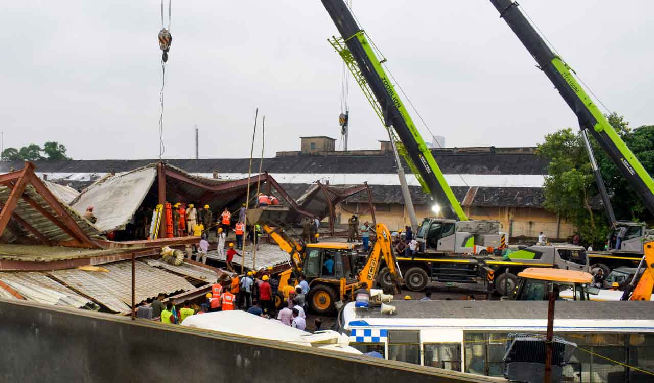 Five killed in Kolkata warehouse collapse; CM halts TMC-era projects