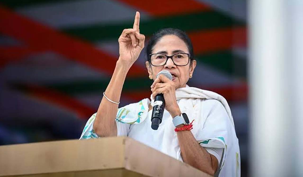 Editorial: The loneliness of being Mamata didi