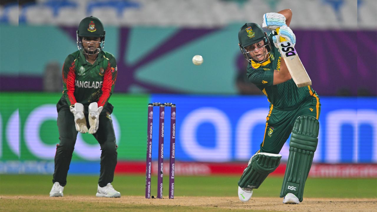Kapp’s unbeaten 81 powers South Africa to six-wicket win over India in Women’s T20 World Cup