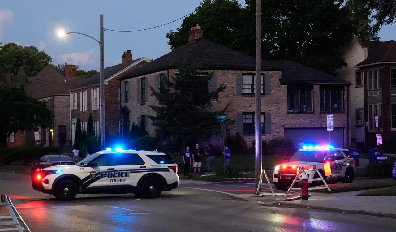 Mass shooting near Ohio festival leaves 12 injured; police suspect gunmen fired at each other