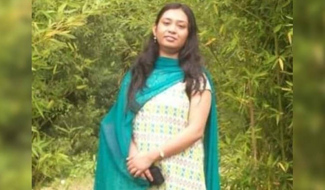 DU Assistant Professor found murdered in Vasundhara Enclave flat; police launch probe