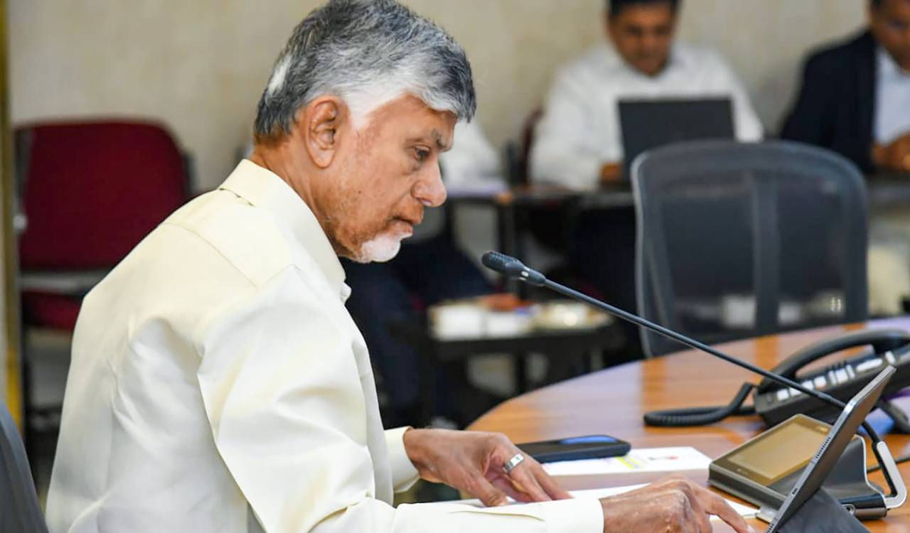 Naidu unveils Swarna Andhra 2047 vision at NITI Aayog meet