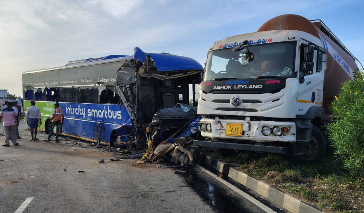 Two injured as private bus crashes into cement mixer in Nalgonda; 40 passengers escape unhurt
