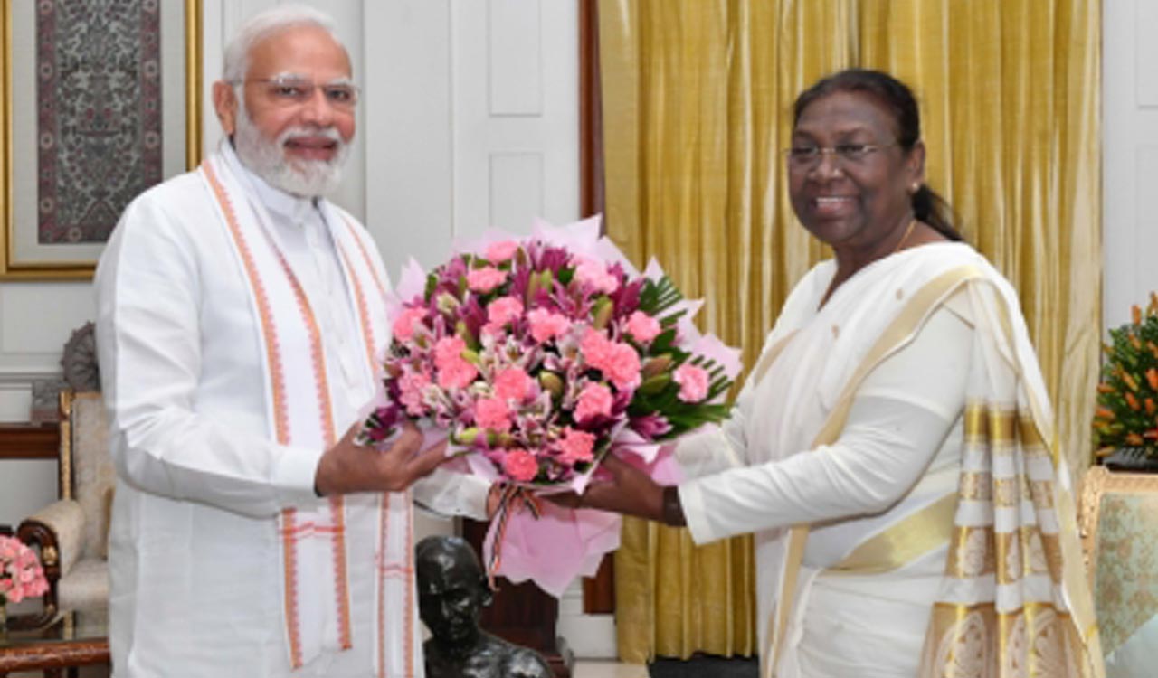 PM Modi extends birthday wishes to President Droupadi Murmu, hails her public service